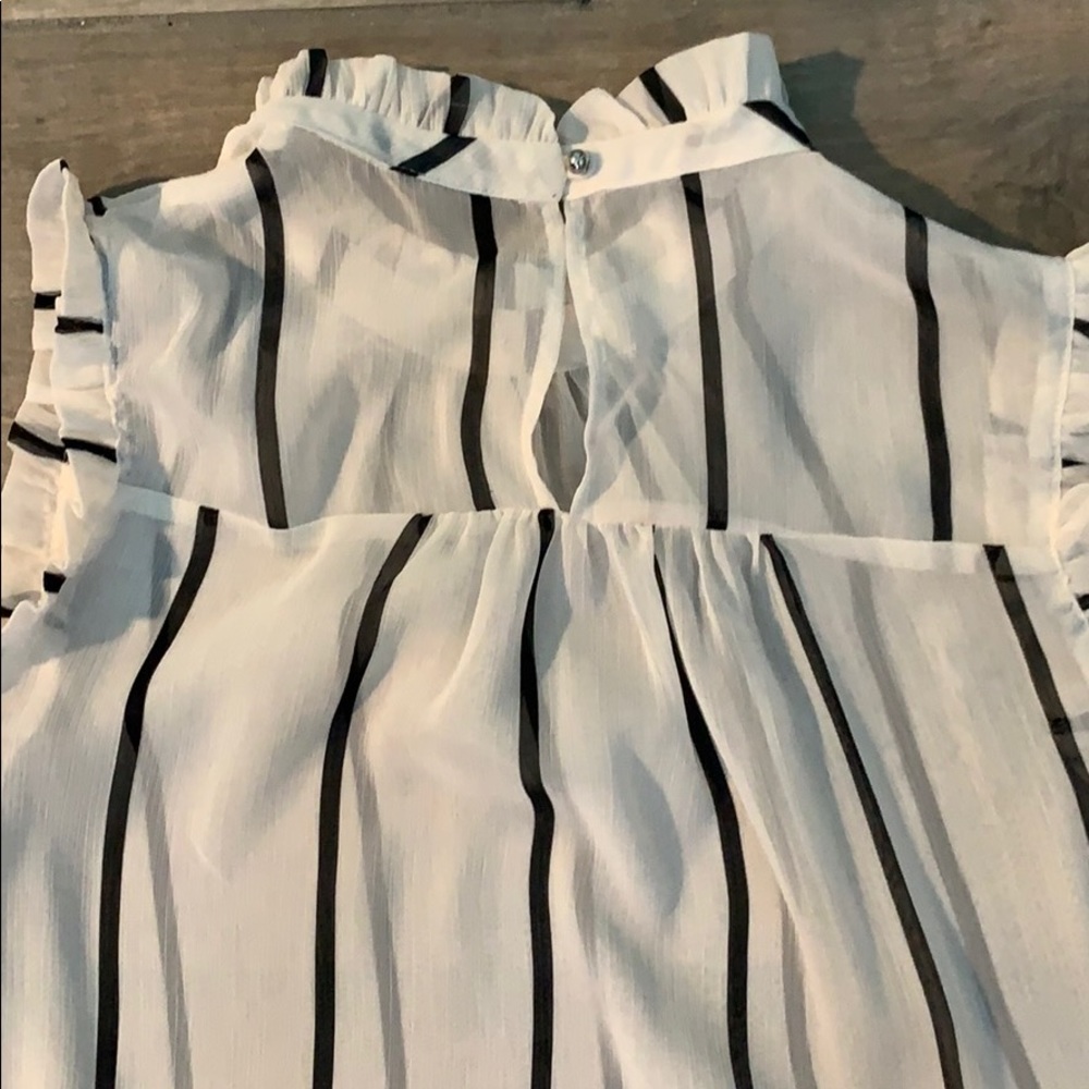 Sheer blouse - Picture 4 of 5